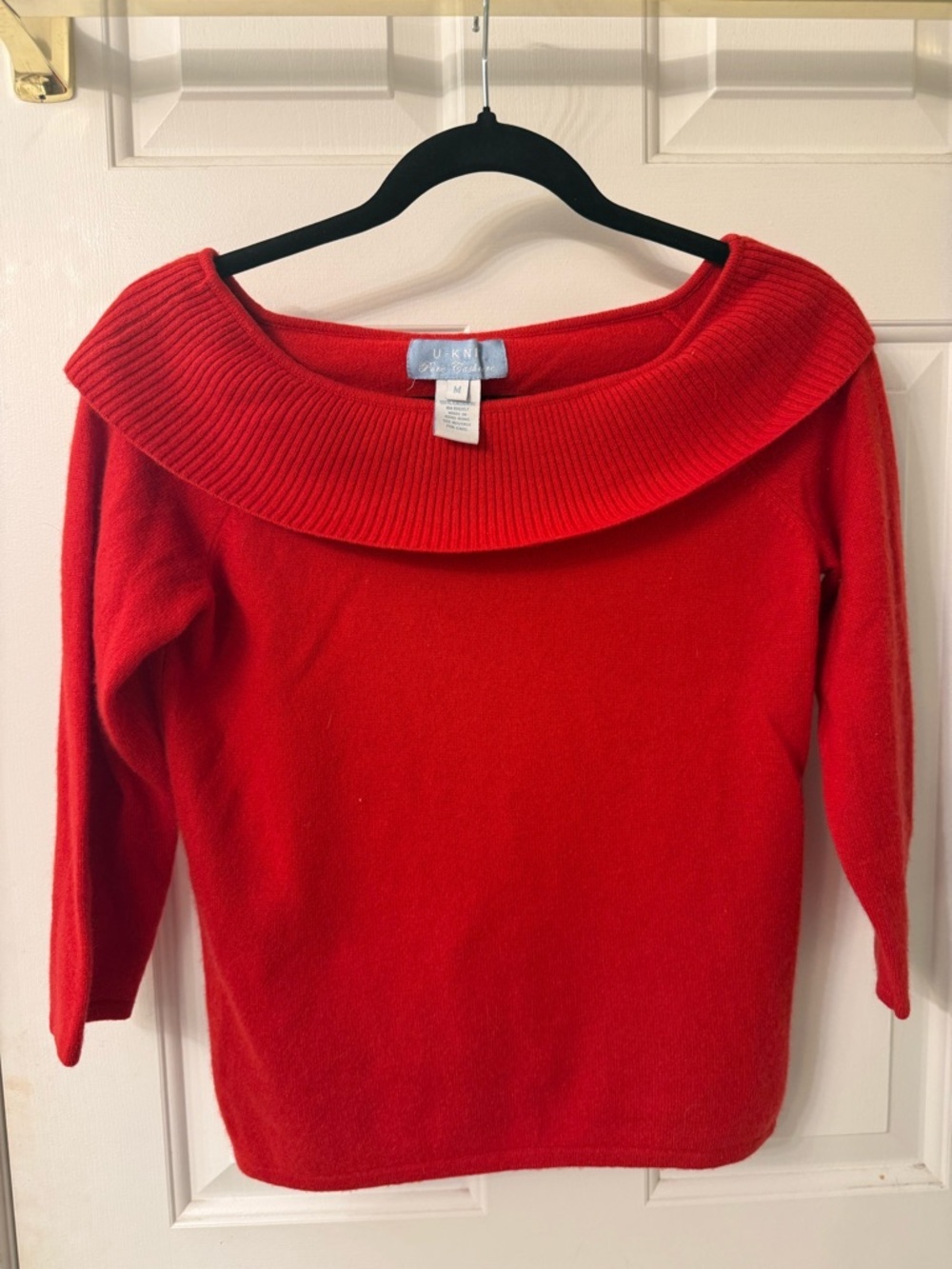 100% Cashmere Red Boat Neck Sweater - Picture 1 of 1